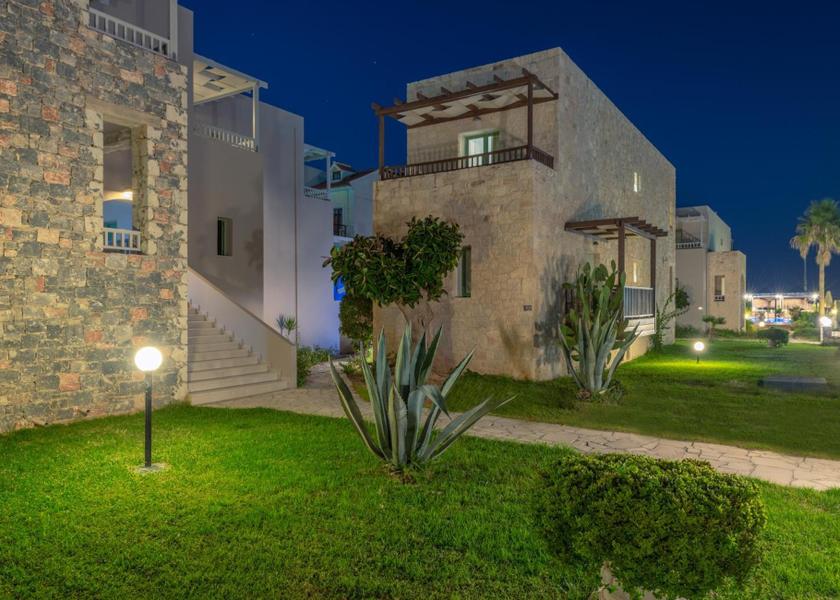 Crete Platanias garden