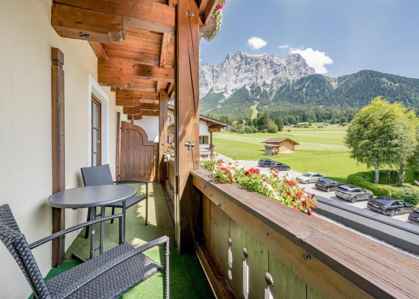 Tyrol Ehrwald One-Bedroom Suite with Balcony