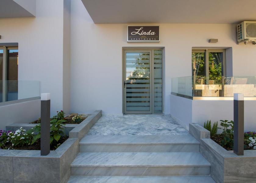 Crete Platanias exterior view