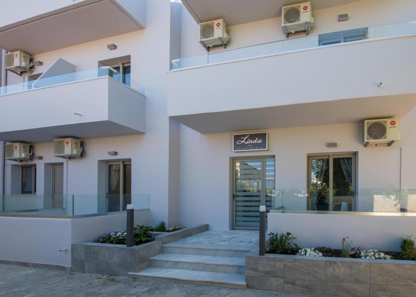 Crete Platanias exterior view