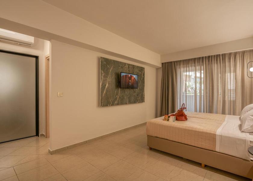 Crete Platanias Junior Suite with Garden View