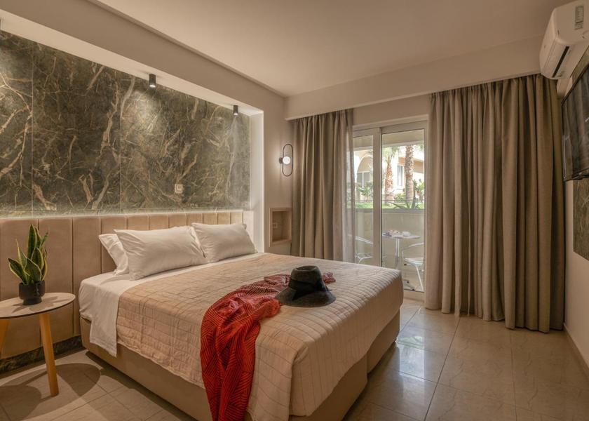 Crete Platanias Junior Suite with Garden View