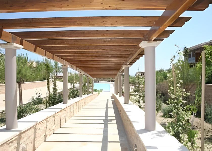 Crete Malevizi surrounding environment