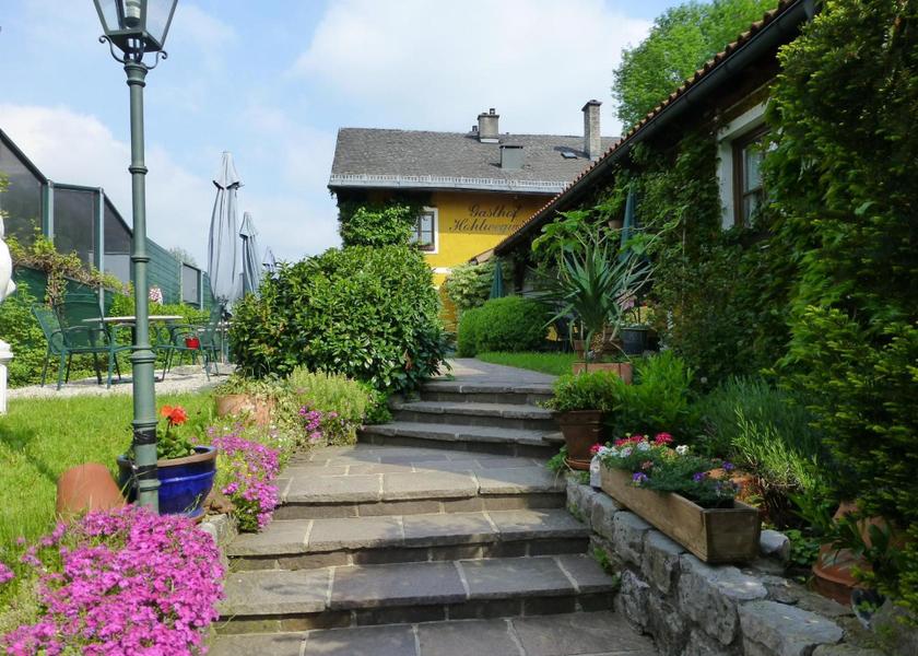 Salzburg State Hallein entrance
