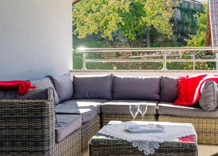 Karlovac Slunj balcony/terrace