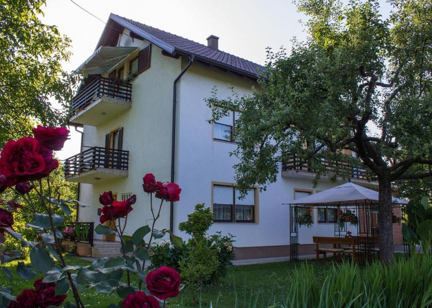 Karlovac Slunj entrance