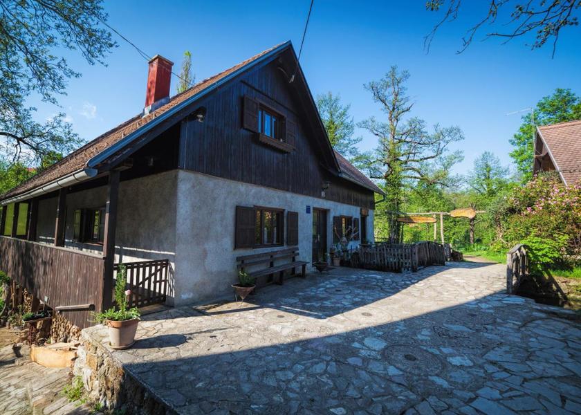 Karlovac Slunj Hotel Exterior
