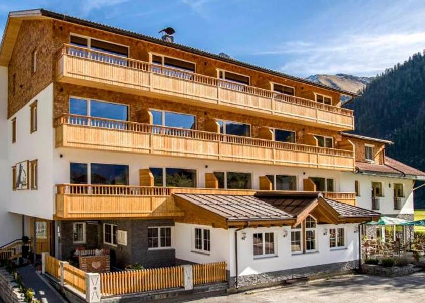 Tyrol Holzgau Exterior view