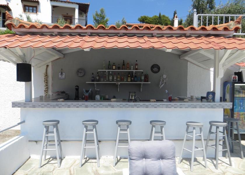 Thessaly Skopelos bar/lounge
