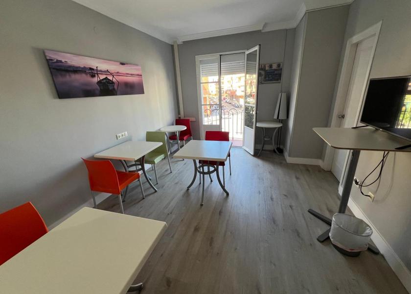 shared lounge/tv area