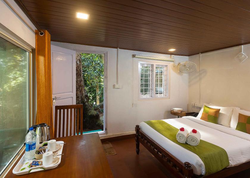 Kerala Munnar River View Cottage