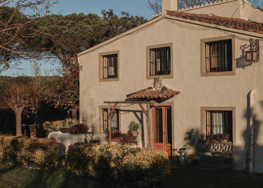 Catalonia Vidreres exterior view