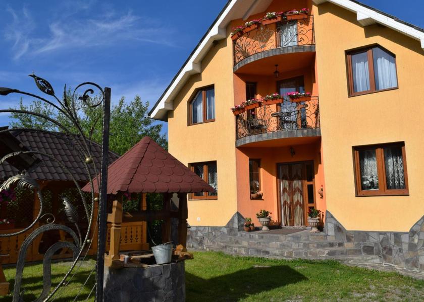 Maramureş Ocna Sugatag exterior view