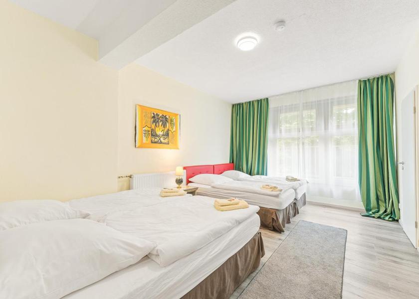 Baden-Württemberg Esslingen Quadruple Room with Private Bathroom
