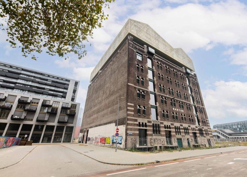 South Holland Rotterdam exterior view
