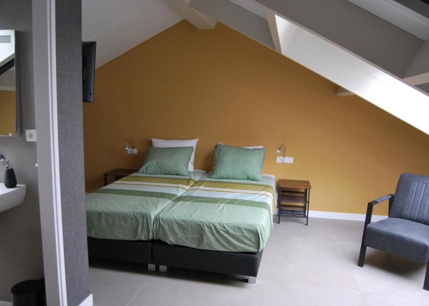 Overijssel Heemserveen Double Room with Private Bathroom