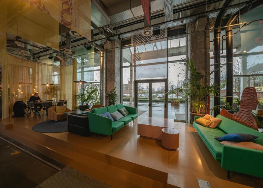 Limburg Maastricht shared lounge/tv area