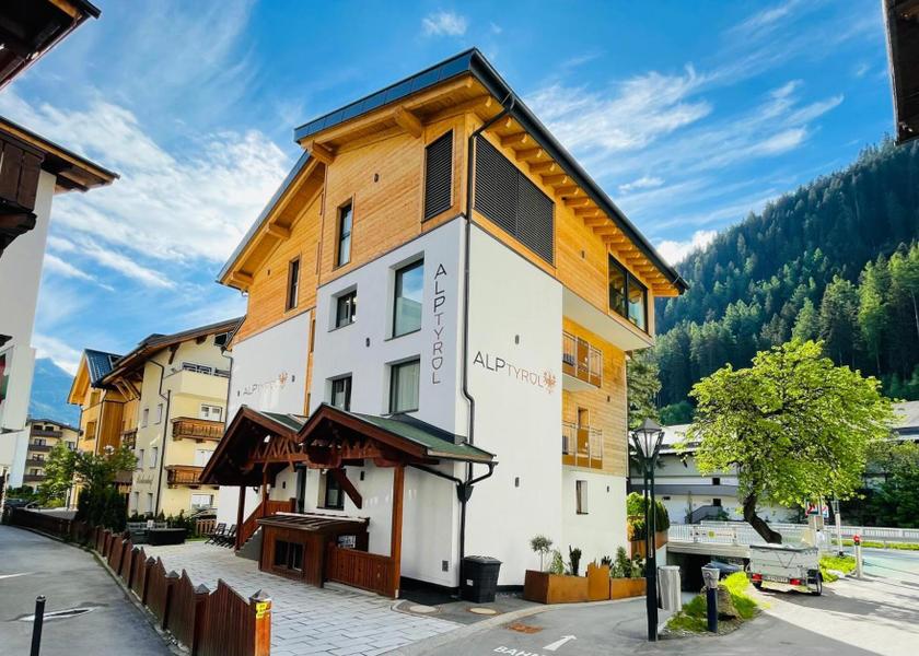 Tyrol Sankt Anton am Arlberg exterior view