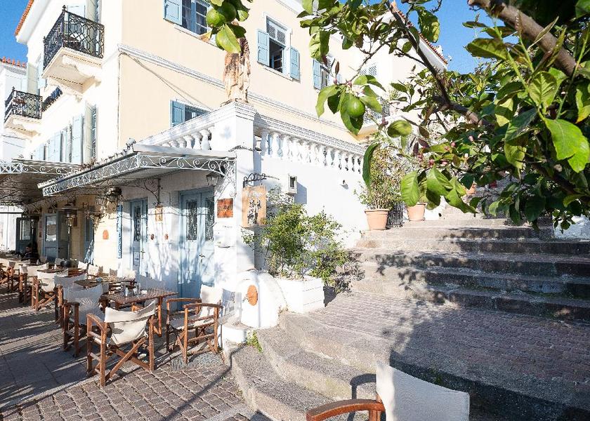 Attica Poros exterior view
