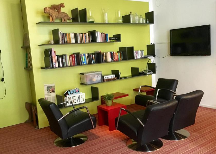 shared lounge/tv area