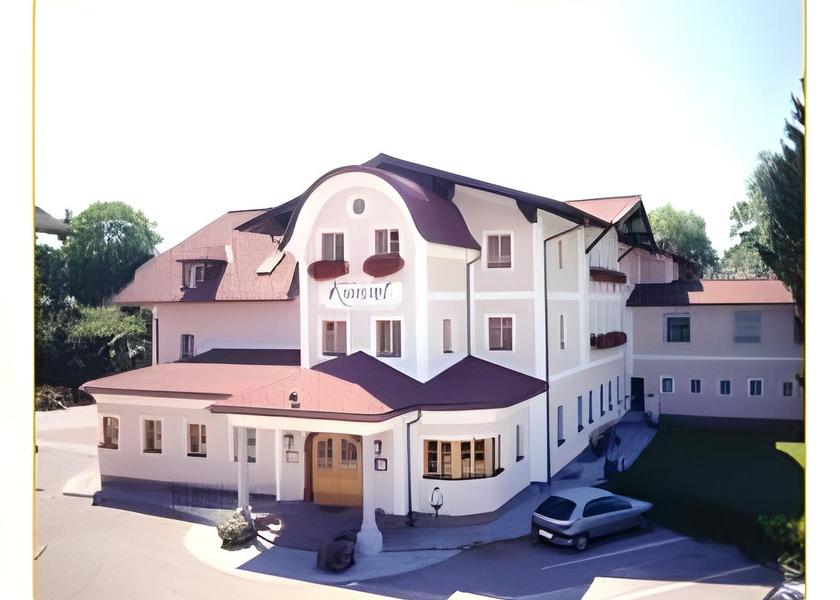 Salzburg State Wals-Siezenheim interior view