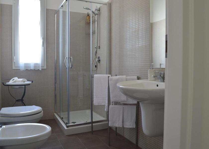 Abruzzo Giulianova Double Room with Private Bathroom