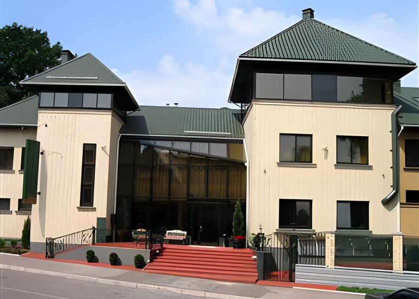  Kaunas exterior view