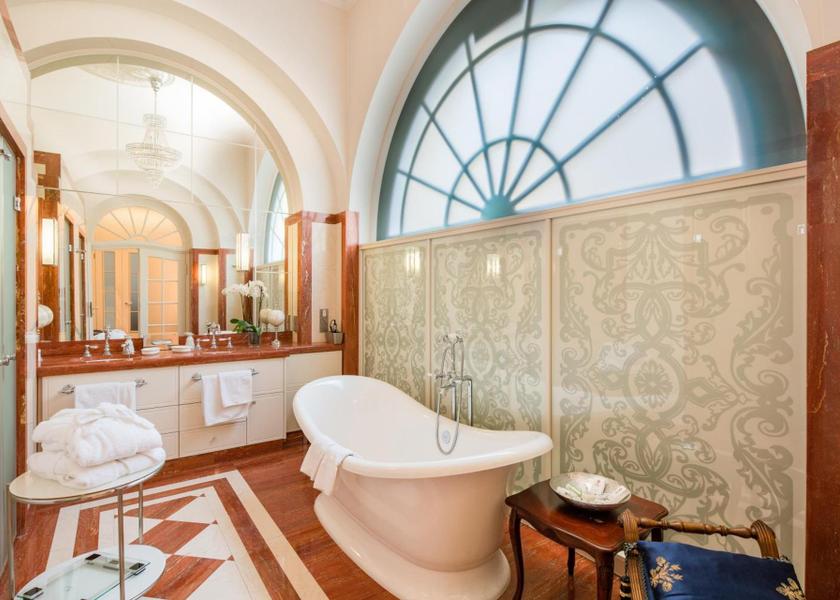 Lower Saxony Braunschweig Luxourious Suite
