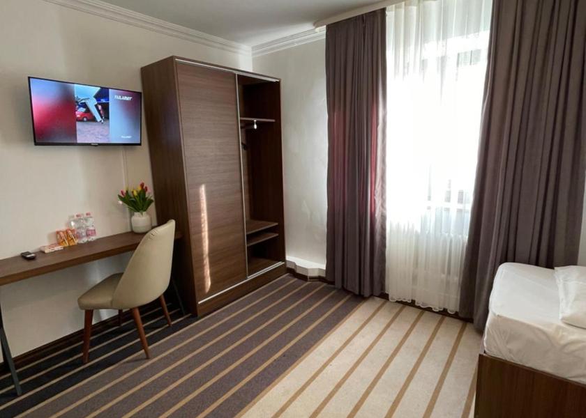 Bavaria Hallbergmoos Twin Room with Private External Bathroom