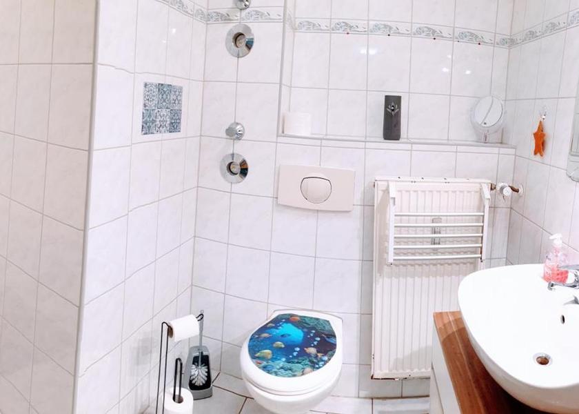 Saxony-Anhalt Halle (Saale) Single Room with Shared Shower and Toilet