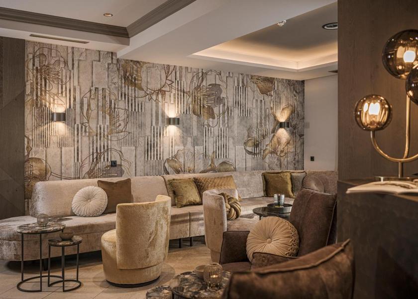 Tyrol Kaltenbach lobby