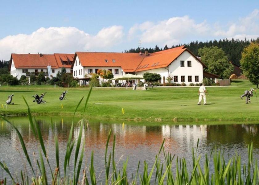 Bavaria Landshut golf course [on-site]