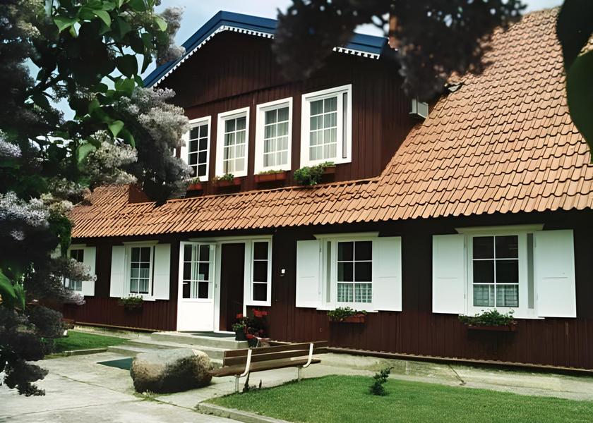  Neringa exterior view