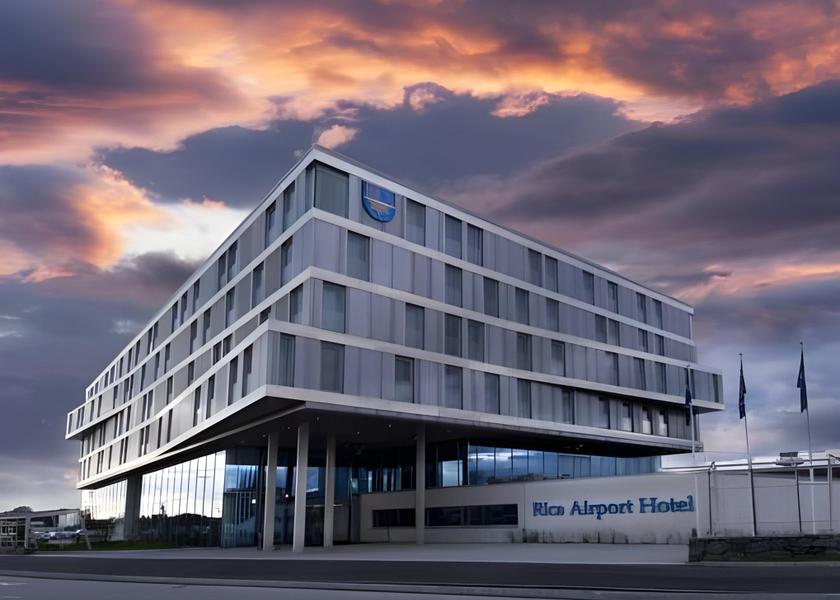 Rogaland (county) Sola exterior view