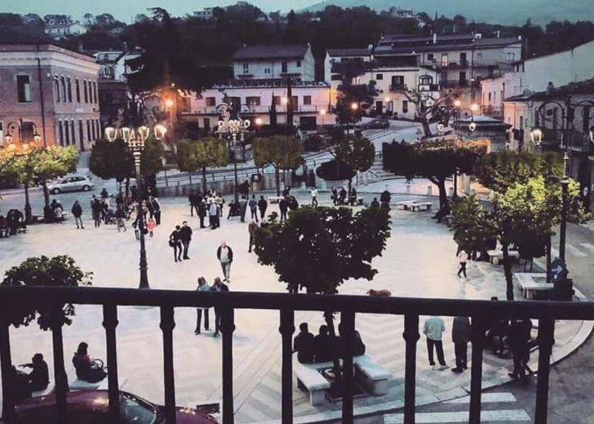 Puglia San Giovanni Rotondo balcony/terrace