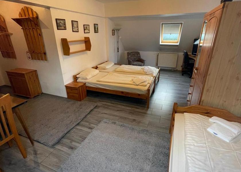 Lower Saxony Barsinghausen Triple Room
