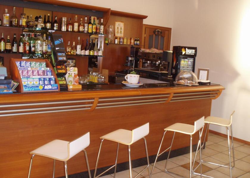 Lombardy Saronno Bar/lounge