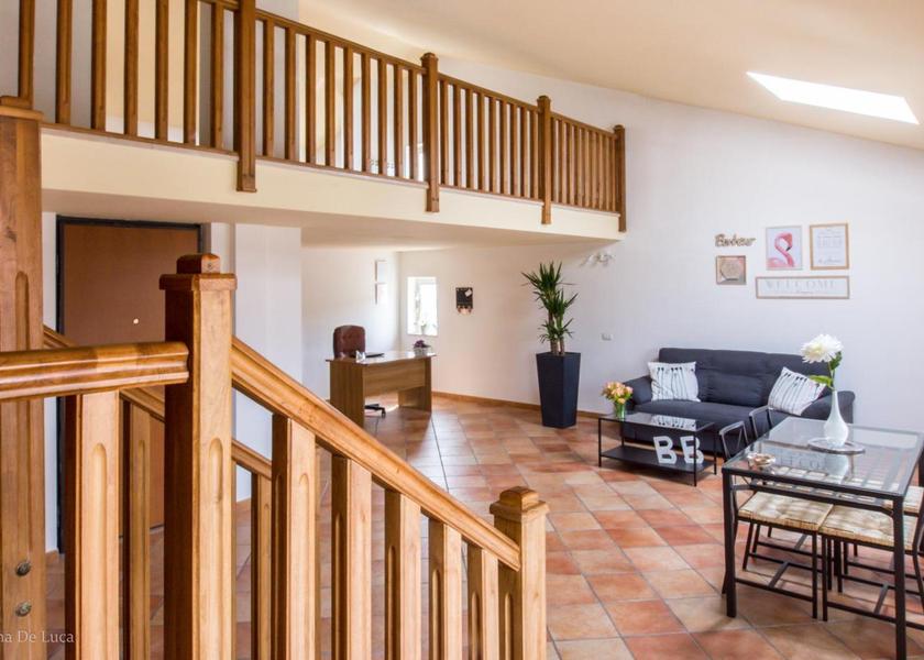 Campania Avellino shared lounge/tv area