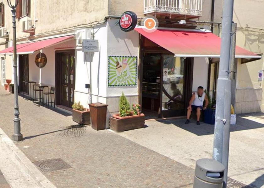 Campania Avellino shops