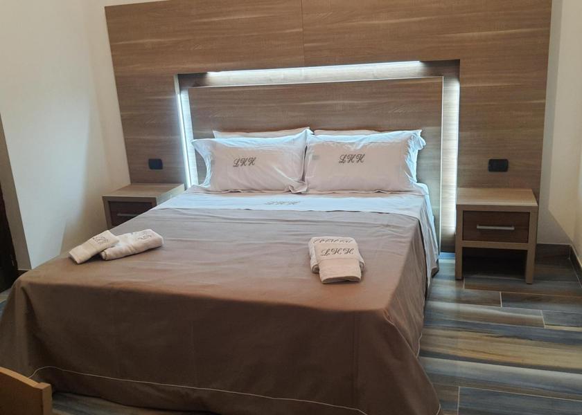 Calabria Diamante Double Room with Private Bathroom