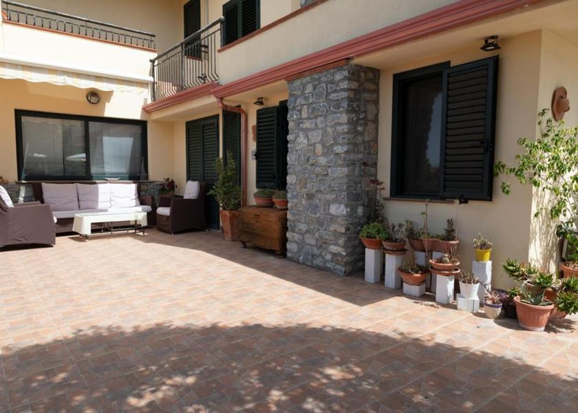 Calabria Diamante garden