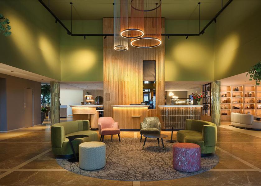 South Holland Oegstgeest lobby