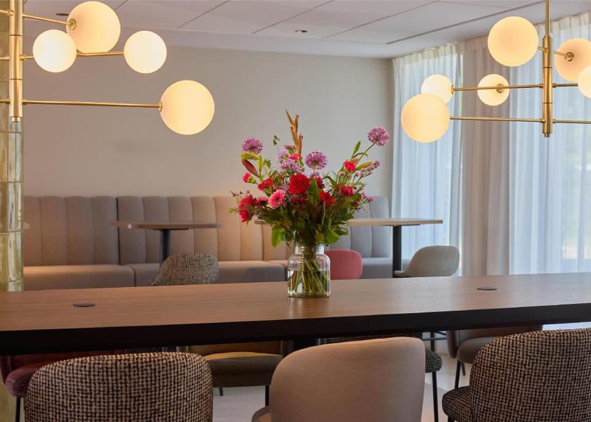 South Holland Oegstgeest bar