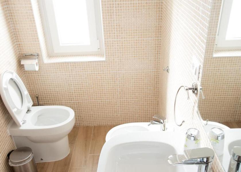 Campania Battipaglia bathroom