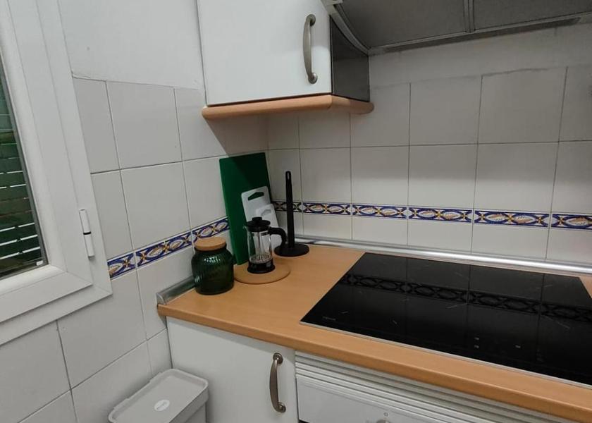 Community of Madrid Madrid Triple Room with Shared Bathroom