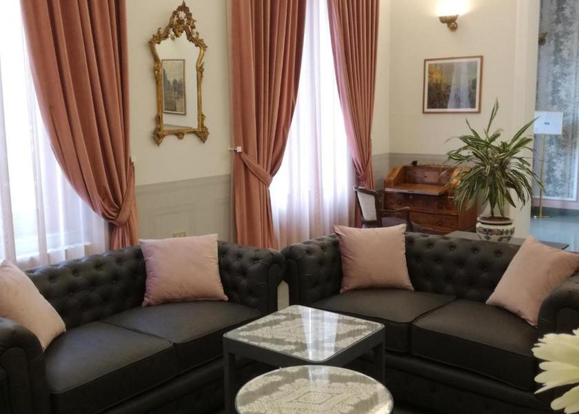 Tuscany Montecatini Terme shared lounge/tv area