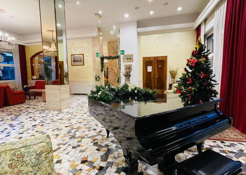 Tuscany Chianciano Terme shared lounge/tv area