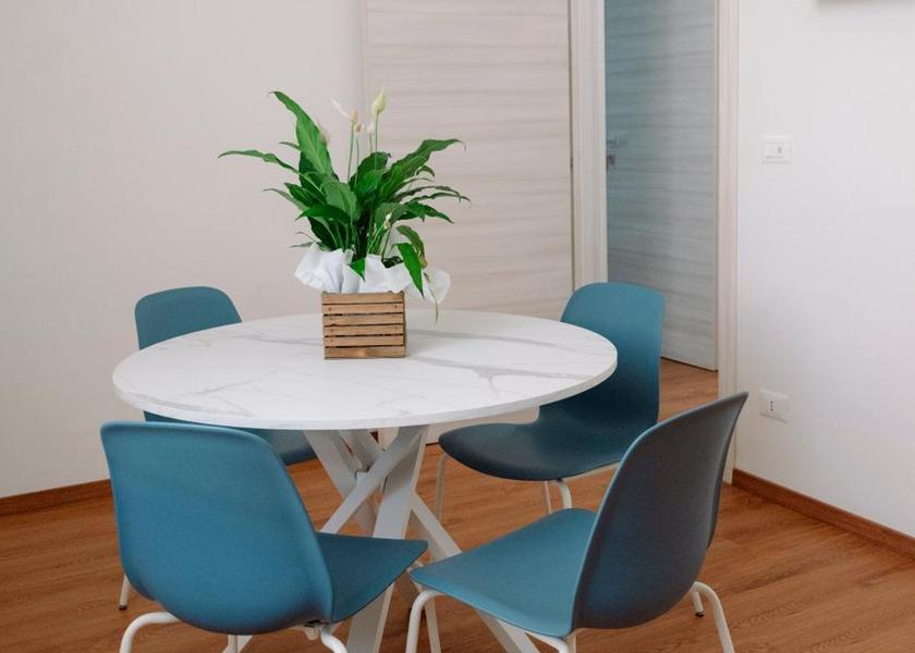 shared lounge/tv area