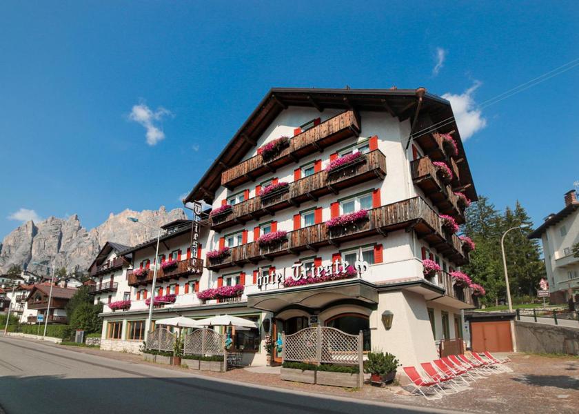 Veneto Cortina d'Ampezzo exterior view