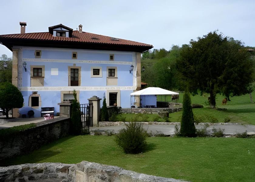 Asturias Cangas de Onis guestroom